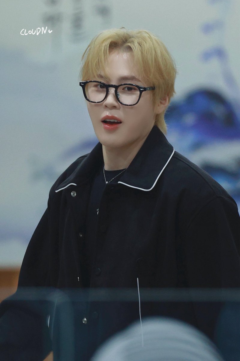 cloudn_hsw's tweet image. 260112 하성운 볼륨 출근

#하성운
#HASUNGWOON