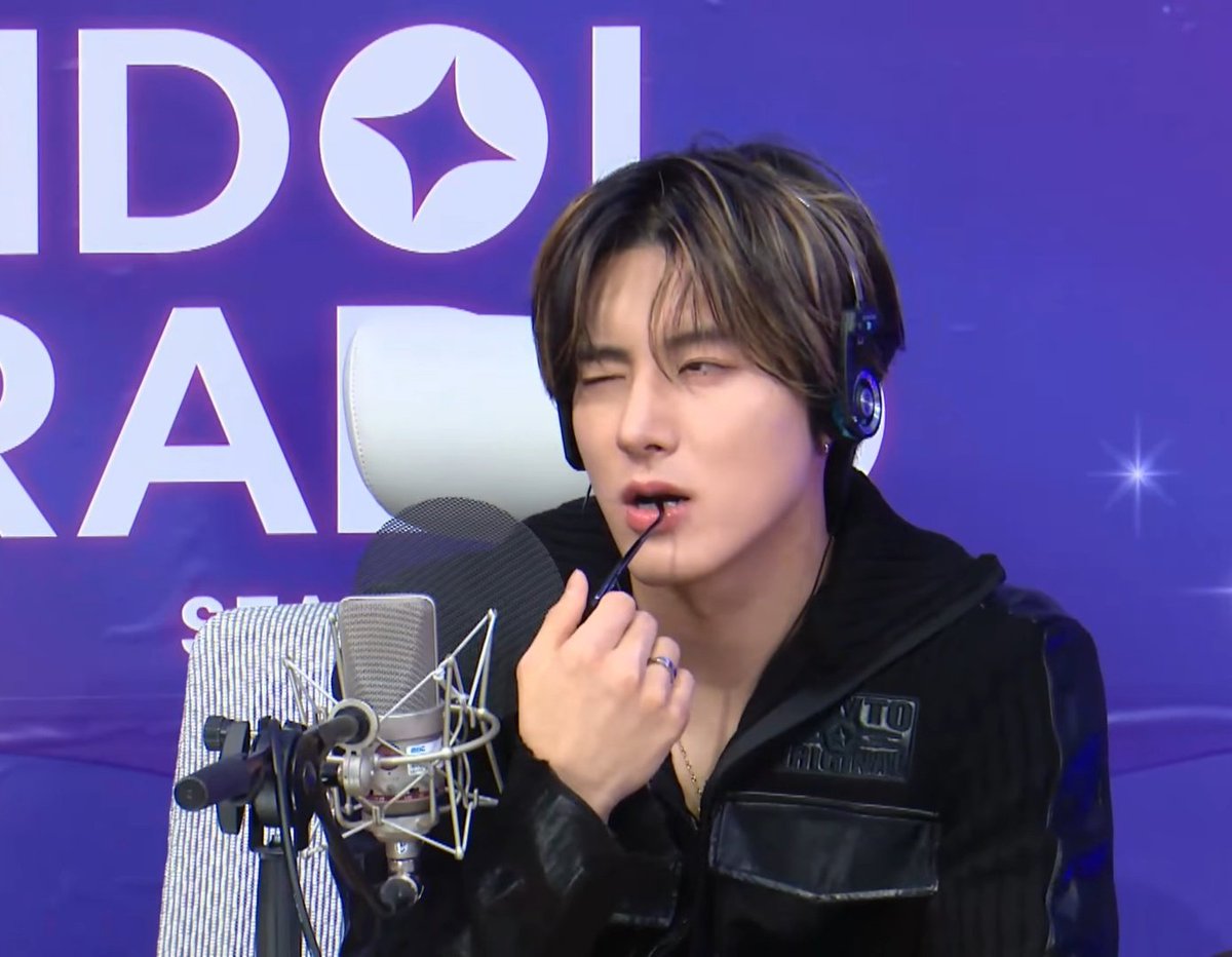 deobimom's tweet image. edi 4cut for today ♡

#ERIC #에릭