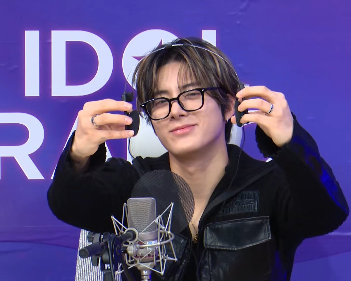 deobimom's tweet image. edi 4cut for today ♡

#ERIC #에릭