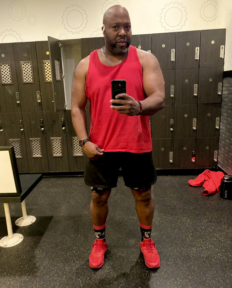 RonnieEdgeJr's tweet image. Day one, again...