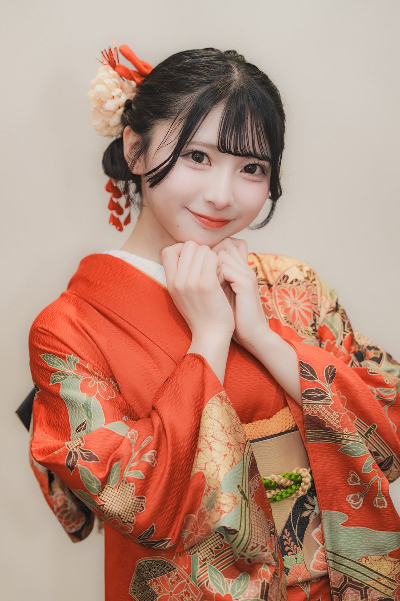 夜光性アミューズ よるあみ 炎谷莉奈 新ヴィジュアル公開】 ☆炎谷 莉奈 ☆担当カラー 赤色 ☆テーマ