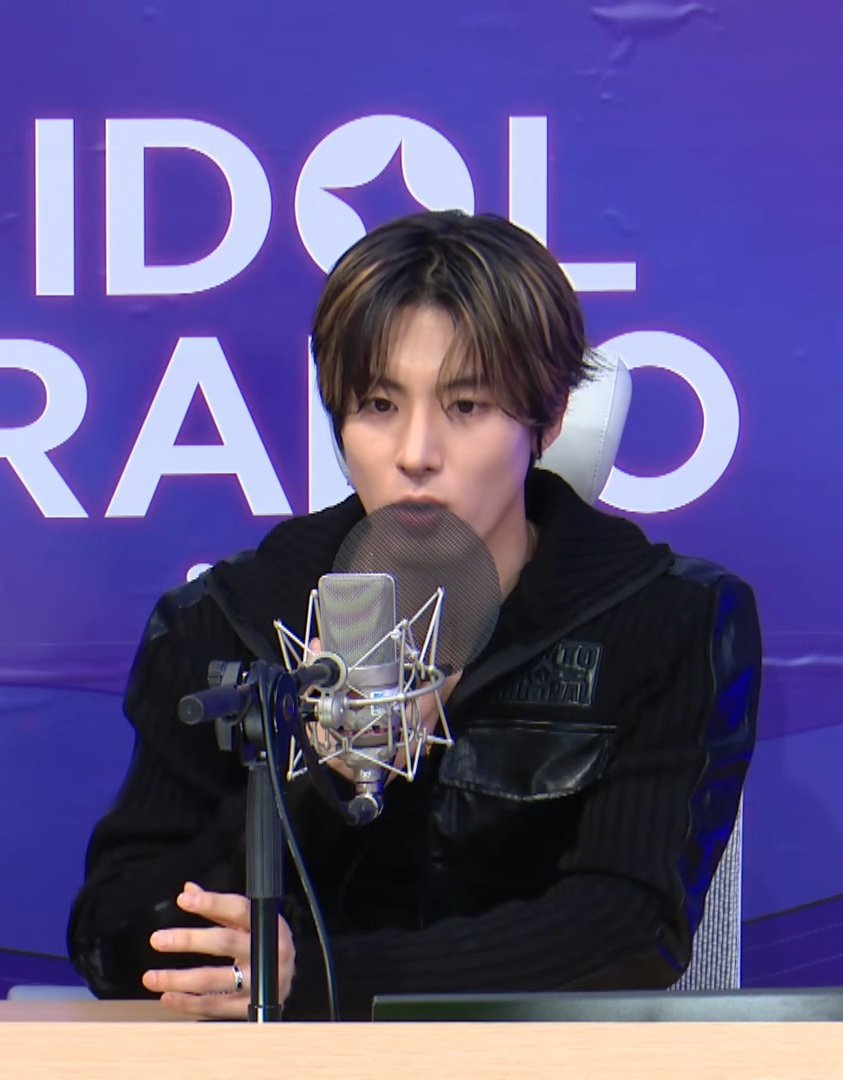 deobimom's tweet image. eric mentioned that he invited his 00z friends himself for his anniversary episode next week ♡

so excited to see eric with sanha, jongho and bomin!

#ERIC #에릭