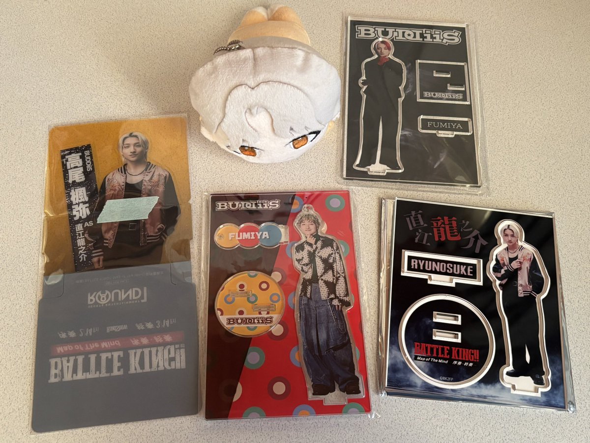 BUDDiiS グッズ 交換 譲 買取 うちわ アクスタ アクキー ぬいぐるみ