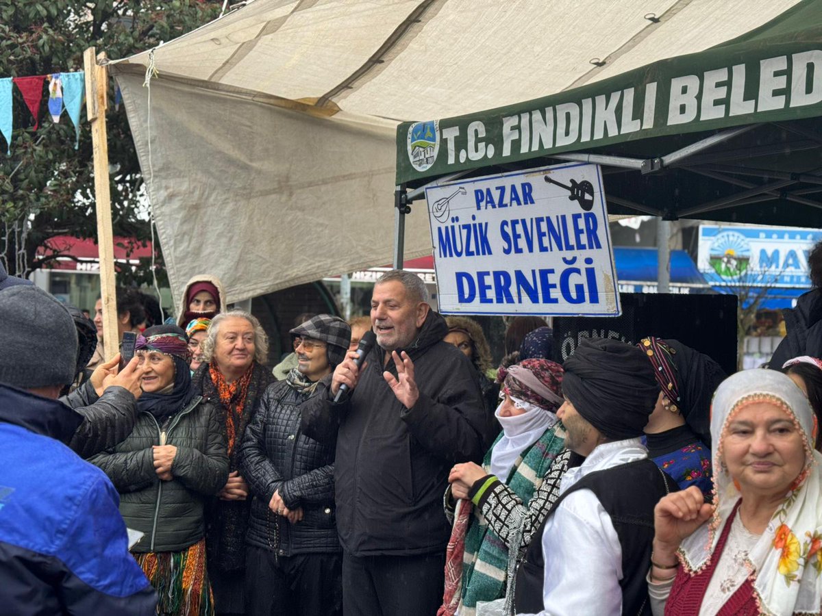 tahsinocakli's tweet photo. Pazar 3anağani panayırı açılışındayız.
Kültürümüze sahip çıkıyor, birlikte eğleniyor ve dayanışmayı büyütüyoruz. https://t.co/CwMVk0QXp8