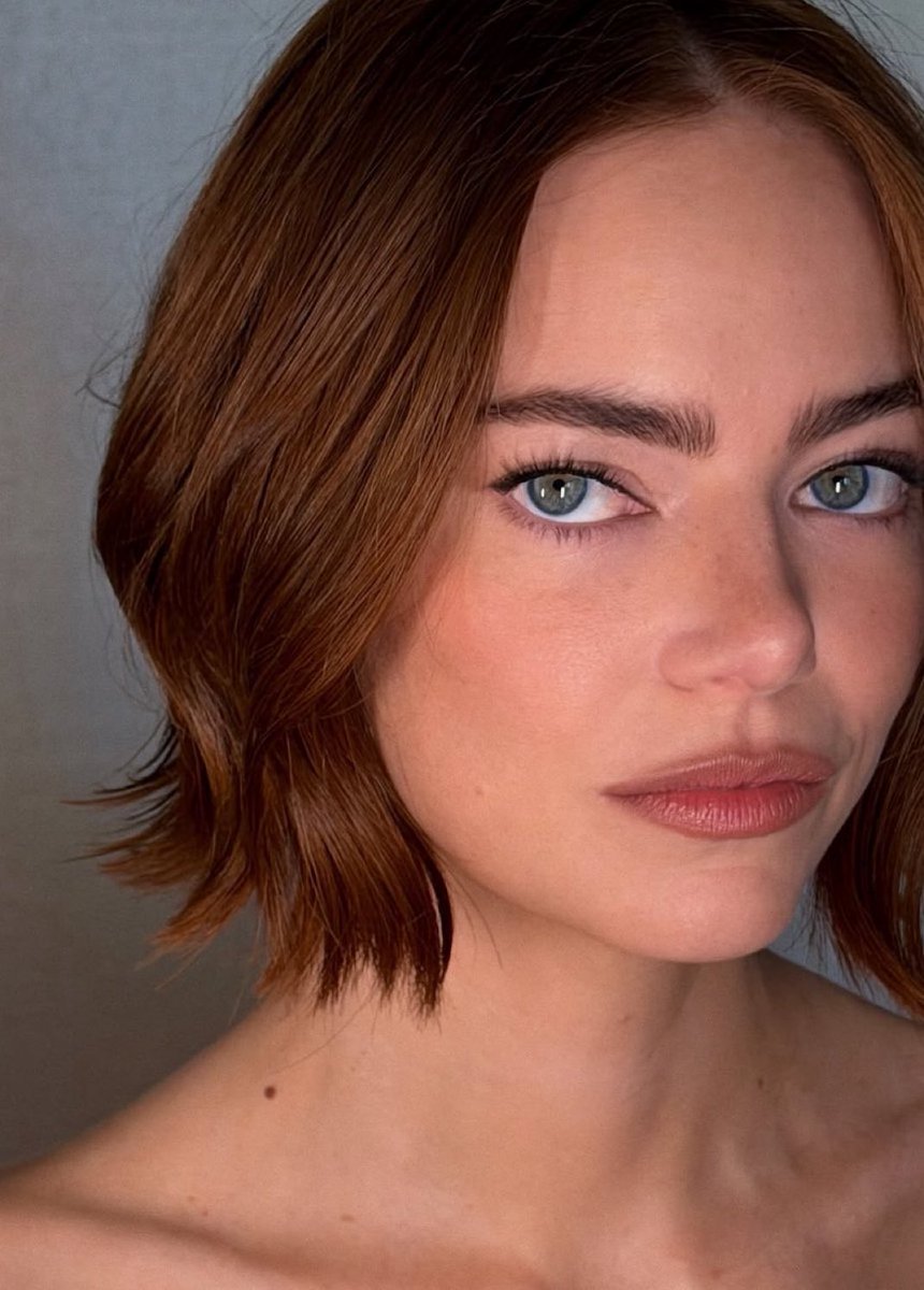 TheCinesthetic's tweet image. Emma Stone stuns in newly shared picture.