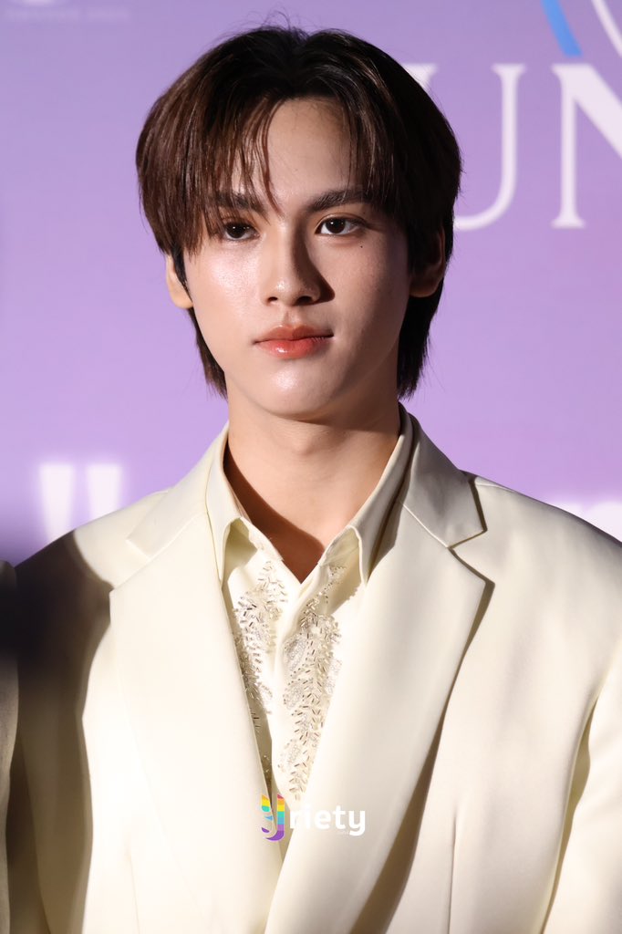 Yriety's tweet photo. สองหนุ่ม “ริวจิน - แพทจิ” ร่วมเดินพรมแดง ในงาน ประกาศรางวัล “Y Universe Award 2025” ✨🩵
.
#YUniverseAwards2025xDMD
#rryjinnn #chira_patt 
#YUAwards2025
#Yriety https://t.co/cNmLmbmQni