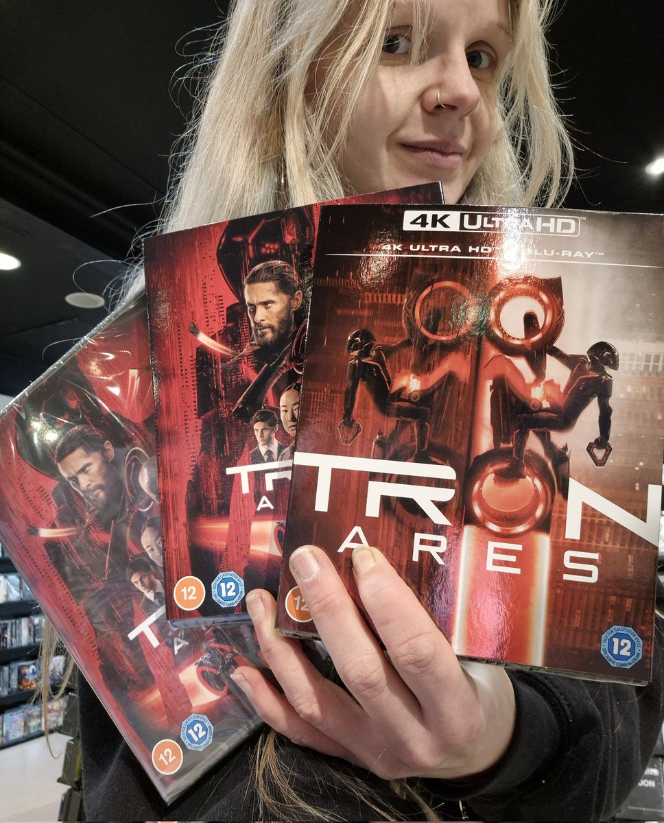 hmvBelfast's tweet image. Out today tron ares!!!
#hmv #visual #tron #scifi #dvd #bluray #uhd #film #movie #NewRelease