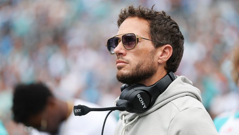 TomPelissero's tweet image. Former Dolphins coach Mike McDaniel will interview this week for the Browns, Falcons, Titans and Ravens head coaching jobs, per sources. 

McDaniel also is scheduled to interview for the Lions OC job. One of the NFL’s top offensive minds is in high demand.