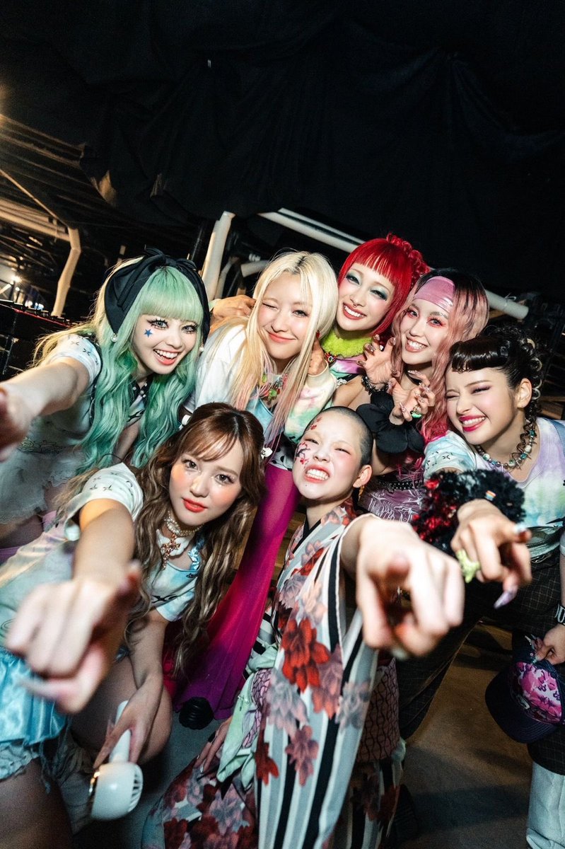 GirlgroupsBR's tweet photo. 🚨 XG oficializa o significado do nome do grupo como Xtraordinary Genes, originalmente interpretado como Xtraordinary Girls. https://t.co/l9lGjC7tec