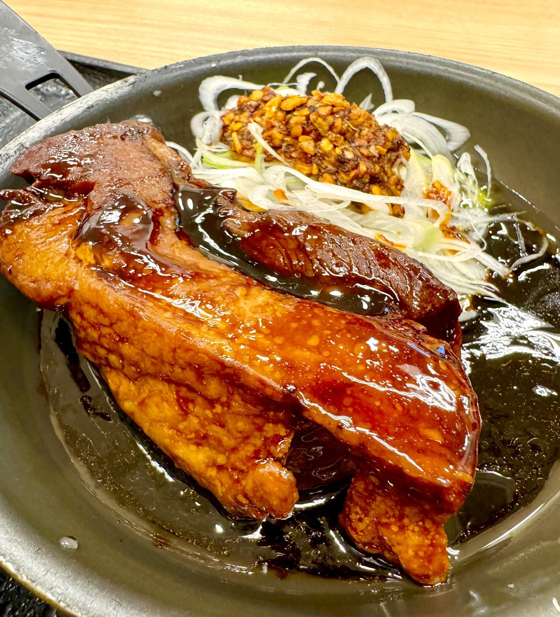 たいへんだ…吉野家の角煮めちゃくちゃうまかったぞ…みんななくなる前に必ず食べて… 