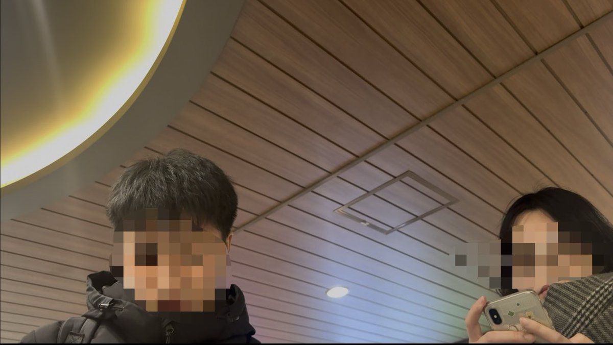 day1tv_'s tweet image. ⚠️御堂筋・難波駅にて⚠️
2人組の声掛けが多発しています。心理カウンセラーと言って通行人に声かけをしています。コイツらは宗教の勧誘をやっているので声かけられても無視して下さい。