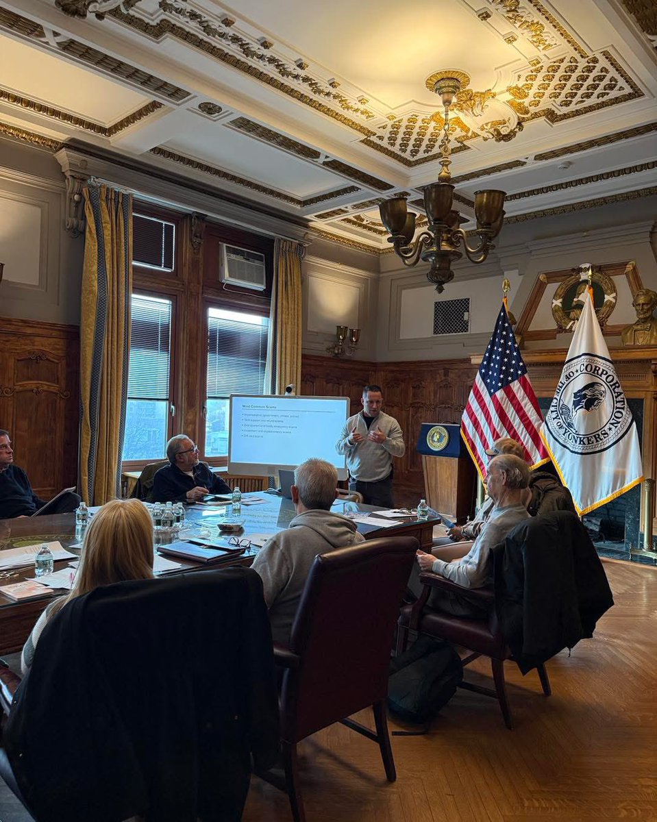 Yonkers Police HQ tweet media