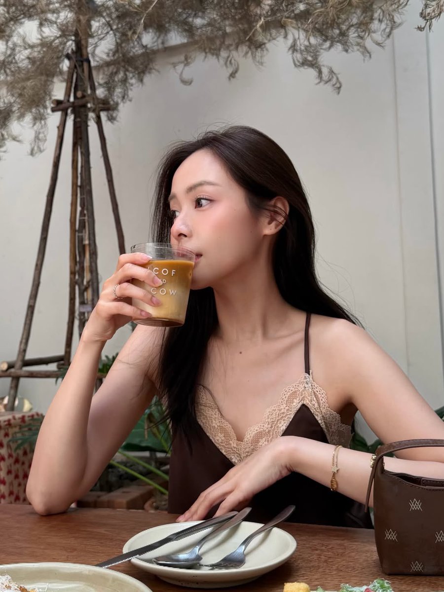 vlsvlskx's tweet image. โหหหห ชั้นตายยยยนยย พี่อุ้มสวยมากกกกก คนสวยขา 😭😭😭😭😭

#อุ้มอิษยา #oomeisaya