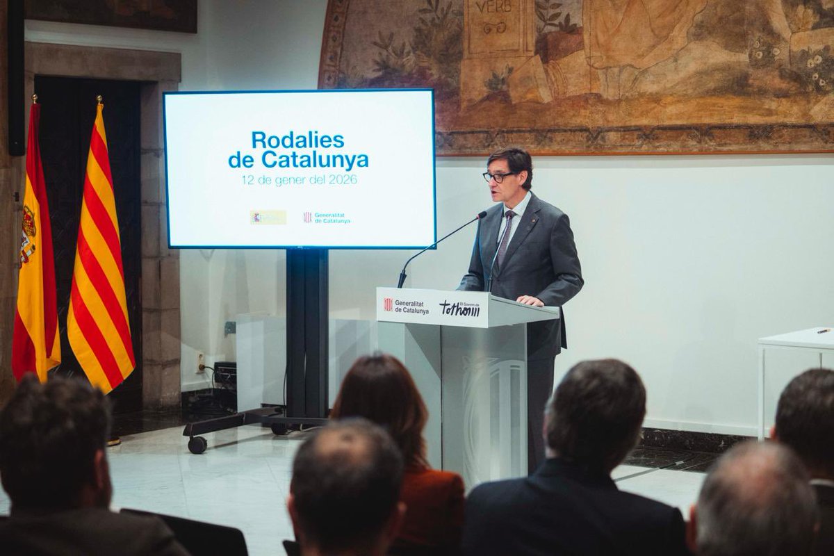 salvadorilla's tweet image. Amb el ministre de @transportesgob, @oscar_puente_, i Renfe, fem realitat la nova empresa mixta 'Rodalies de Catalunya'. La col·laboració entre administracions serà clau per resoldre Rodalies i assolir un bon traspàs per als usuaris, per als treballadors i per a Catalunya.