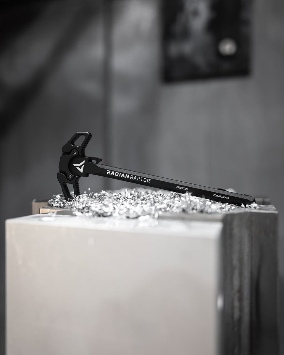 Firearms_Depot's tweet image. Meet the Radian Raptor – the ultimate in charging handles. Precision-designed, proudly made and assembled in the USA. 🇺🇸 #RadianRaptor #AR15 #ChargingHandle #MadeInUSA #GunGear #TacticalGear #Firearms #PrecisionParts
