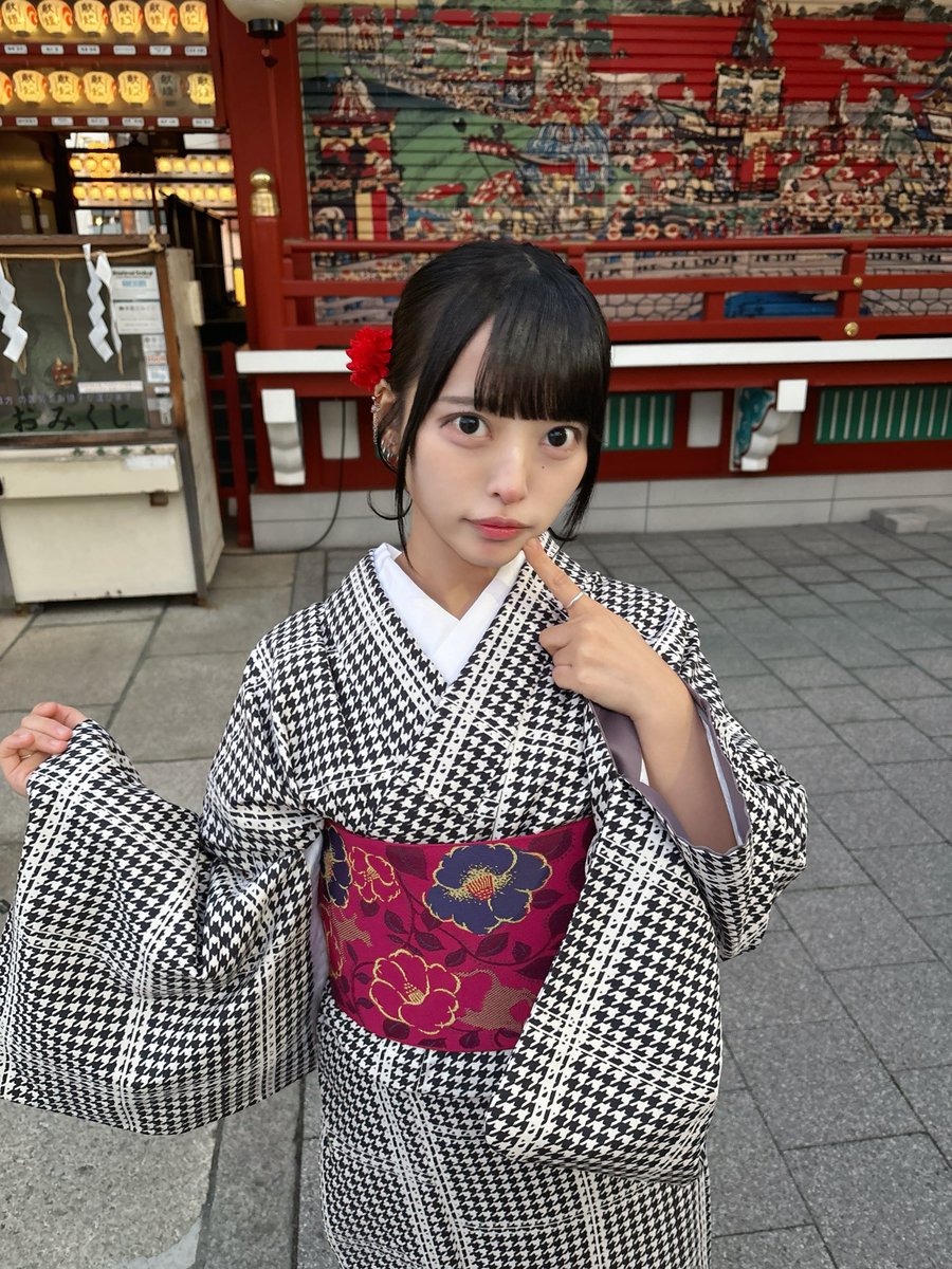 みい SH_1AJGS315230949_XL.jpg