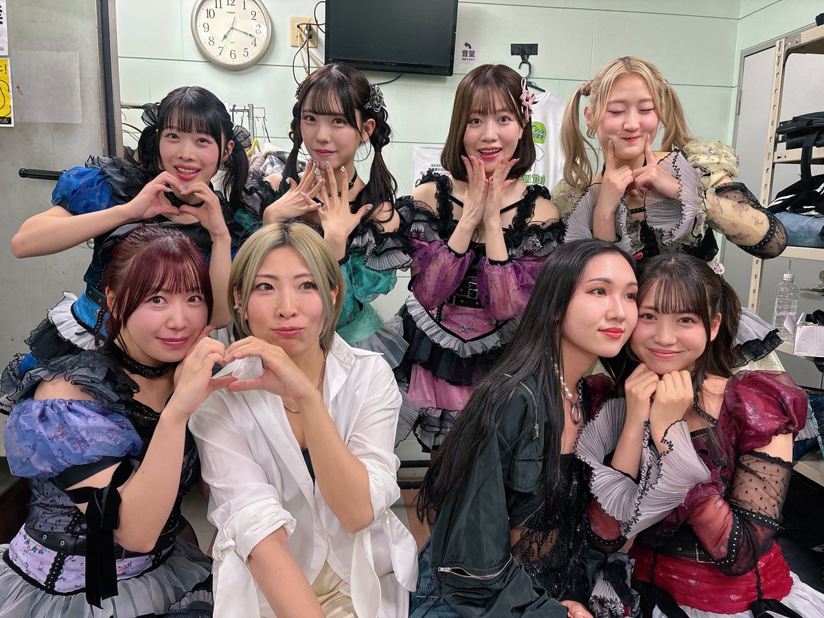 /／
「Zeela × 草野華余子 presents Anison Are Ours！」ありがとうございました✨
\＼

=SET LIST=
❶天運ヘキサグラム
❷慟哭のトルメンタ
❸ナニモノローグ
❹たゆたえ、七色
❺とめどない潮騒に僕たちは何を歌うだろうか
❻ミチカケ
❼旋廻のベンダバール
❽未発見アタシ座
❾アイレ
