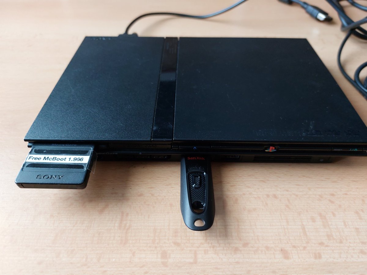 nuclearnightmar's tweet photo. Endlich eine #Freemcboot
Memory Card für #PS2 ergattert
Dadurch ist es möglich Spiele von einem USB Stick zu starten
Toll für #FanTranslation #Homebrew Titel oder Spiele welche einfach überteuert sind
#retrogaming #retromontag #retromonday https://t.co/r58YzA29p2