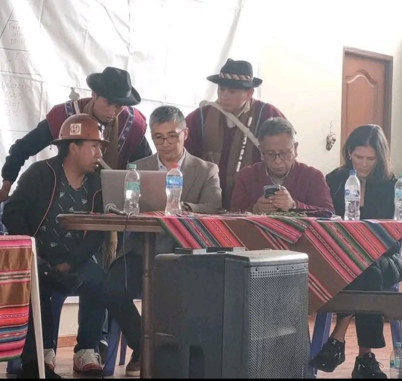 La abrogación del DS 5503 bajo presión sindical confirma que Bolivia no está gobernada por la ley ni por el ciudadano, sino por intereses organizados y violentos que han capturado el Estado.

Lo determinado para la subvención de combustibles se mantiene porque era inevitable.