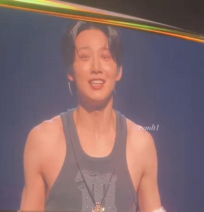 i know their next comeback is going to be wild because the leader’s bulking up in just 3 months! 😋