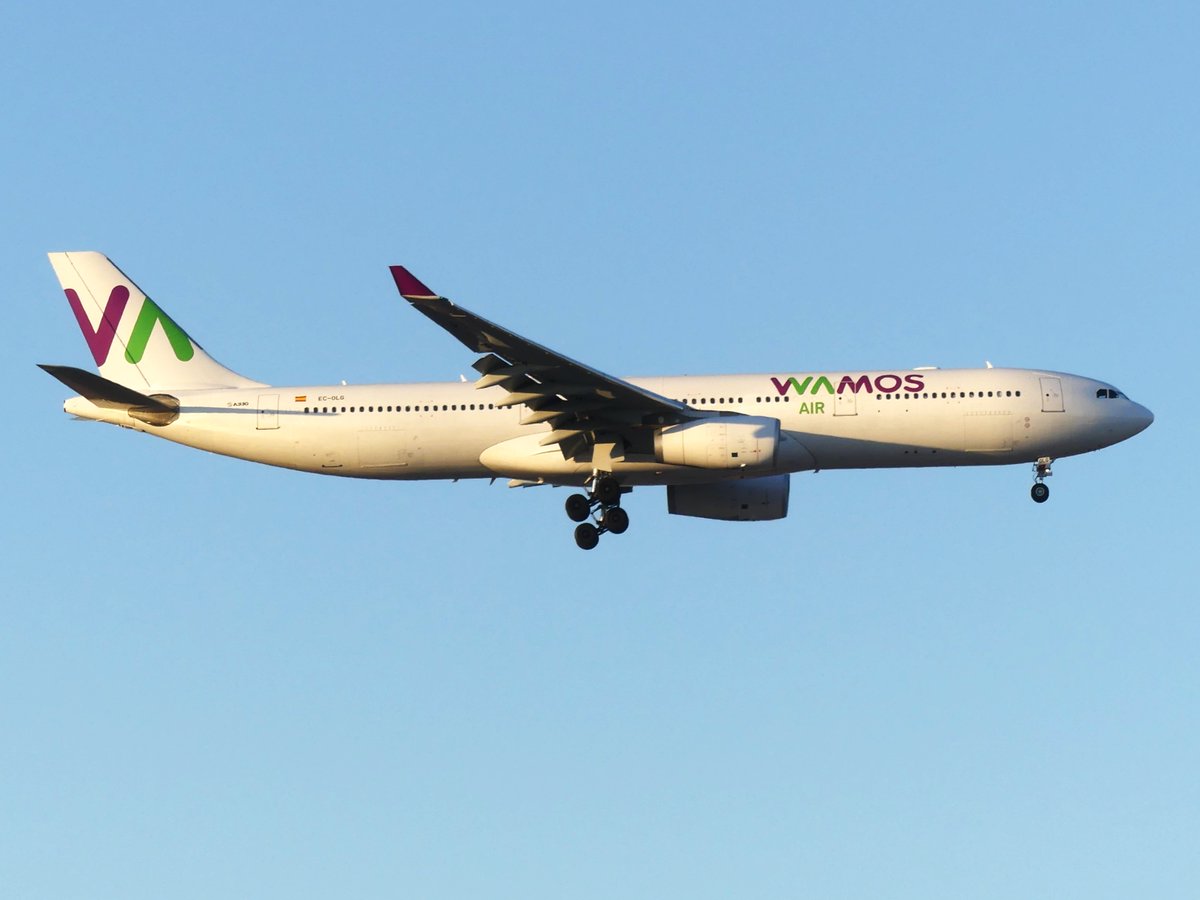 ten_koji1103's tweet photo. 2026/1/4成田国際空港外周にて 34R下り
EBのA330
ニュージーランド航空へのウェットリース運用。
EBのA330初撮影になります。
ワモス・エア A330-300
Wamos Air
#WamosAir
#A330 https://t.co/5AAHc7B602