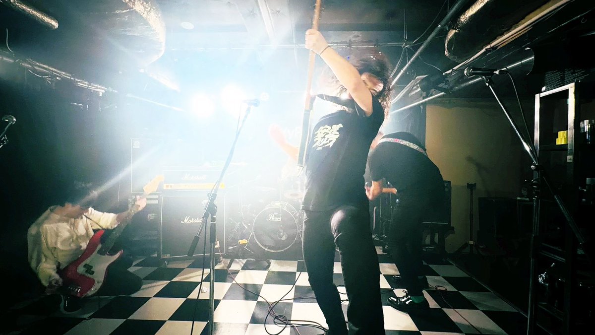 安達プリーズ tweet media