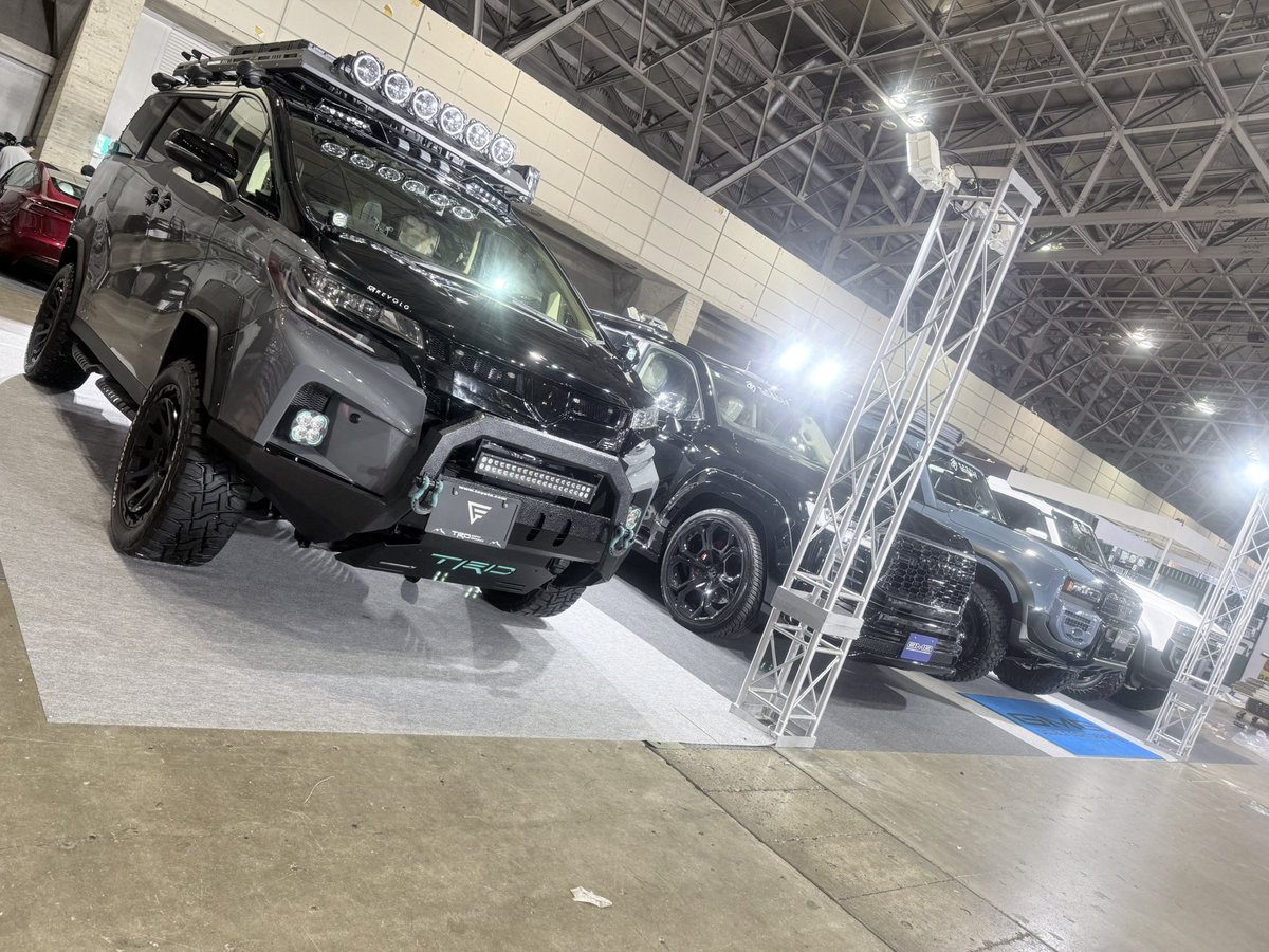 ꧁TOM꧂ tweet media