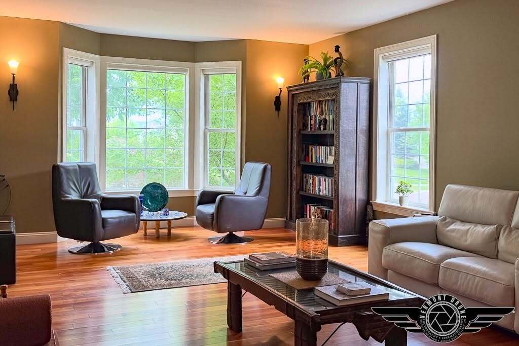 We are leaders in aerial AND traditional interior and exterior Residential Real Estate Photography/Cinematography.

A locally owned Vermont business with 100% Vermont-based staff.

Vermont Drone is based in Williston, Vermont, and employs full-time Vermo… ift.tt/f971rhJ