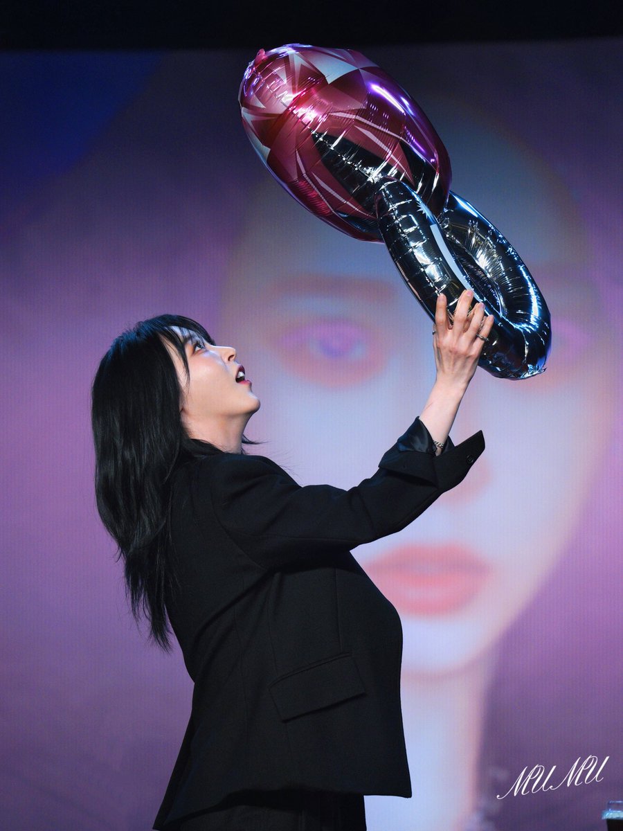 260110 SHANGHAI 
💘💘💘

#MAMAMOO #MoonByul 
#마마무  #문별 #文星伊