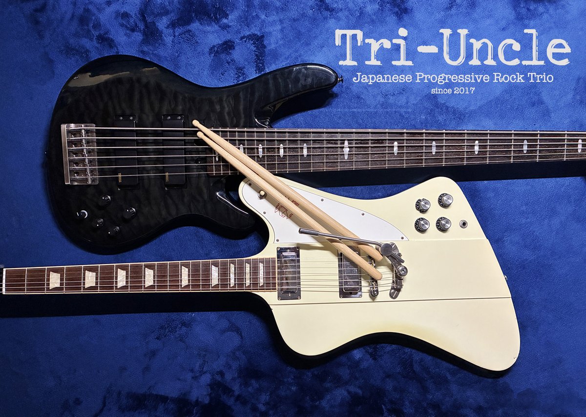 という訳で今決まってる今年のライブ

4/11 下北沢WAVER
『プログレナイト(仮)』

5/4 新宿ANTIKNOCK
『喝メタルフェス　新宿死闘編』

5/23 六本木 新世界
『気づけよ!!日本人4』

7/25 新宿ANTIKNOCK
ソライロシアン企画『ソラノオト vol.3』

出来れば全部、観に来て下さいw
宜しくお願いします♪