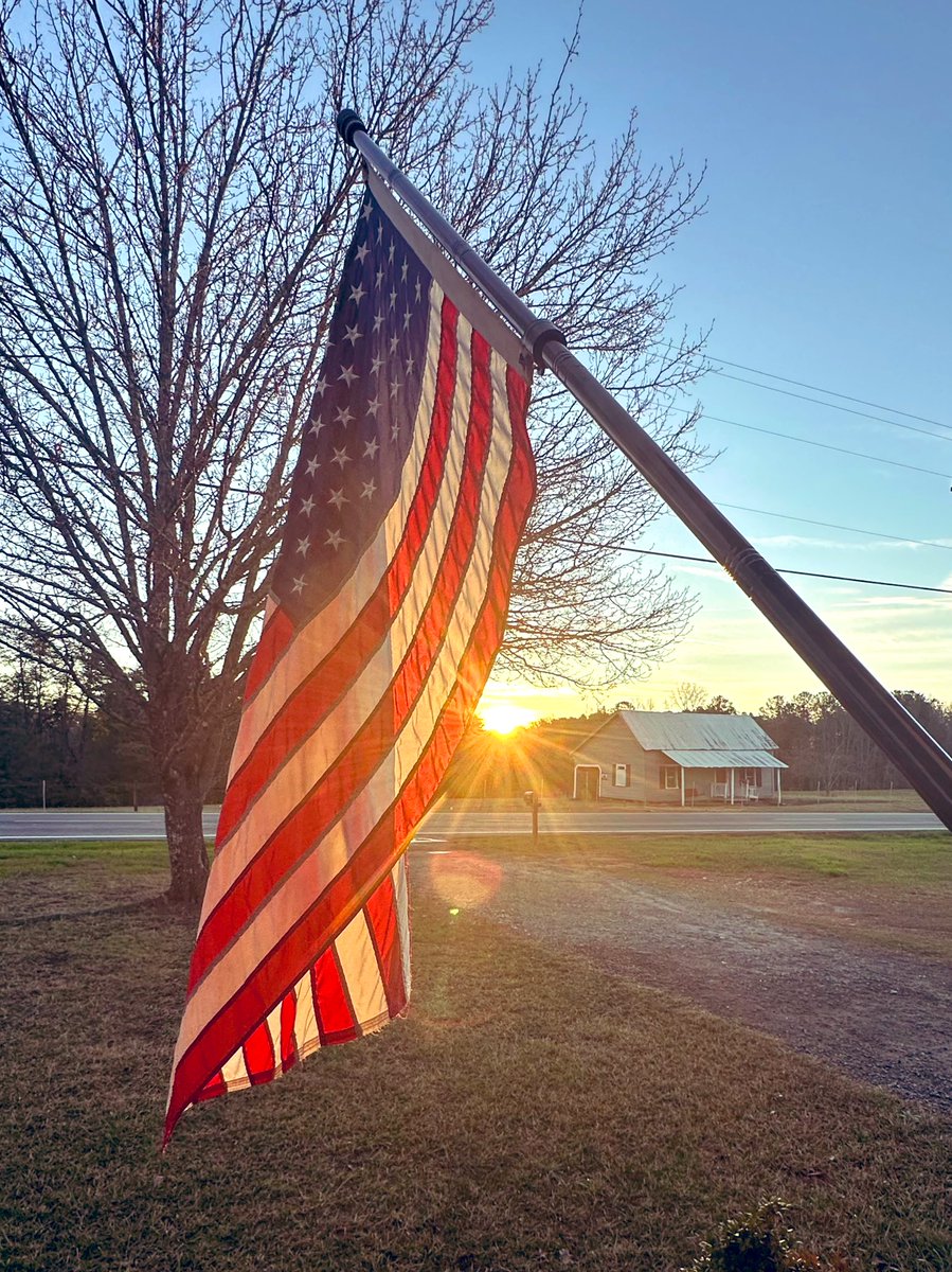 FightingElder's tweet image. Good morning from South Carolina 🇺🇸☕️☀️
Hope everyone has a fantastic Monday 😊🙏