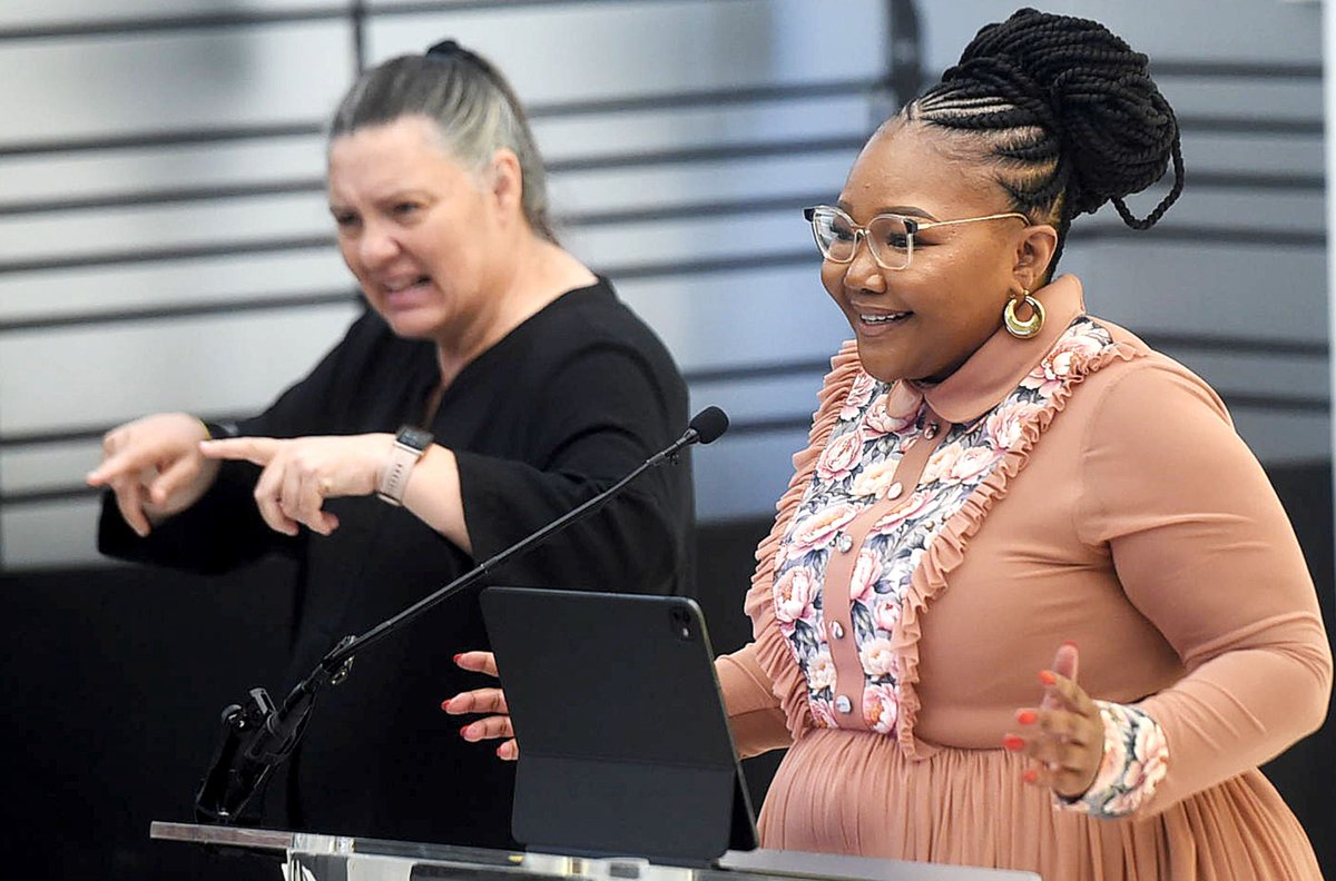 TheStar_news's tweet photo. 🎓✨ Celebrating Matric Excellence!
Read more: https://t.co/l2oP9EPslq
#TheStar #Matric2025 #EducationExcellence #TopAchievers #Randburg #SouthAfrica #Inspiration #StudentSuccess https://t.co/Bxp4HIrSmn