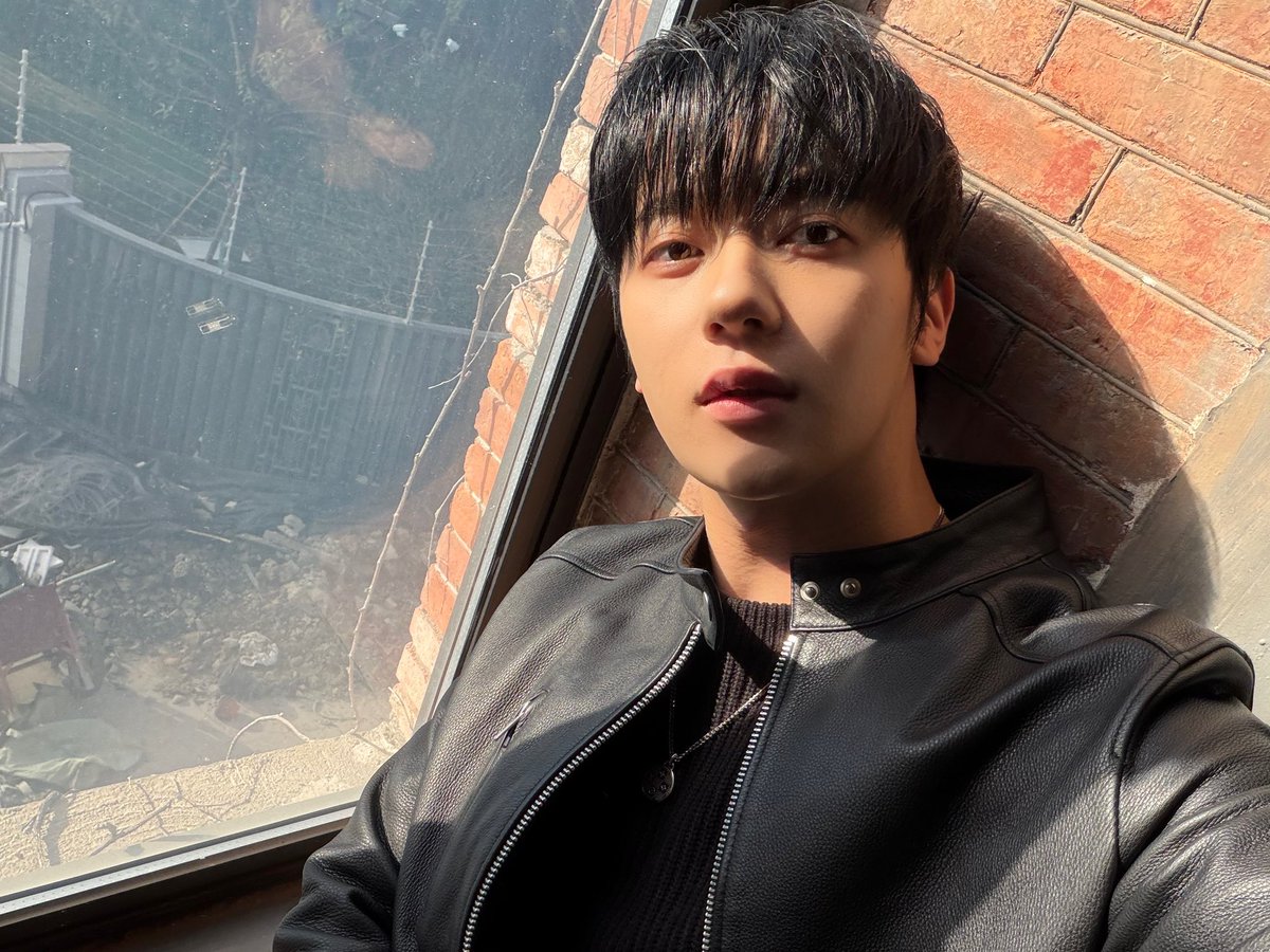 OmegaX_members's tweet photo. [#OX]

한국 도착~!!! 월요일 수고했어 여러분🥰

#OMEGA_X #오메가엑스
#예찬 #YECHAN https://t.co/FGxHuF1IHG
