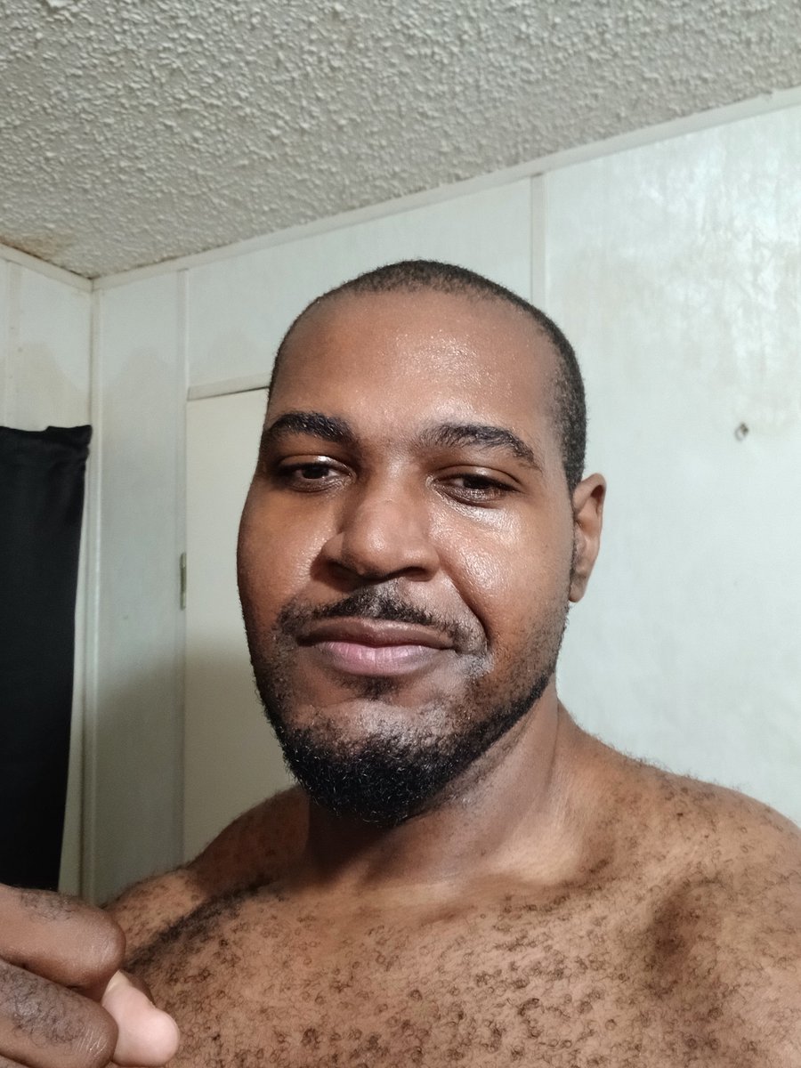 Active rest day, and 30 minutes of Les Mills Combat DONE.
    
#lesmills #rest #recovery #activerestday #motivation #weightloss #fitness #cardio #bluesky #blueskyfitness