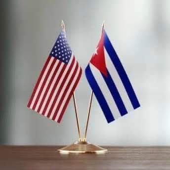 MayraDo57466678's tweet image. ✨  “Exiliado cubano” ✨

No salí de Cuba por hambre ni por monedas. Salí porque el aire se había vuelto irrespirable, porque la palabra libertad era un delito y porque cada amanecer venía con una amenaza nueva. No soy un emigrante económico; soy un exiliado. Un hombre que un día…