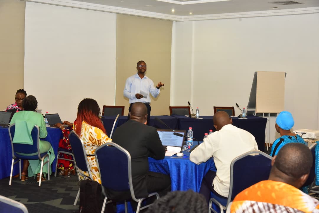 AECFAfrica's tweet photo. In #Cotonou, Benin, women entrepreneurs, policymakers, and climate practitioners examined what climate risk is already doing to women-led businesses and what it takes for them to keep growing in that reality.
Through the Investing in Women's Entrepreneurship for a Greener Economy (IFEV)-Benin program, implemented by AECF with support from Global Affairs Canada | Affaires mondiales Canada, the Gender, Climate Change, and Green Entrepreneurship workshop brought together 35 participants from across Benin to focus on access to finance, climate-smart business models, and the policy conditions that allow green enterprises to grow.
This training is part of a wider effort to power enterprise growth through the SMEs in Benin by channeling capital, technical support, and institutional attention toward women-owned businesses, cooperatives, and associations that are building viable enterprises while responding to climate risk.