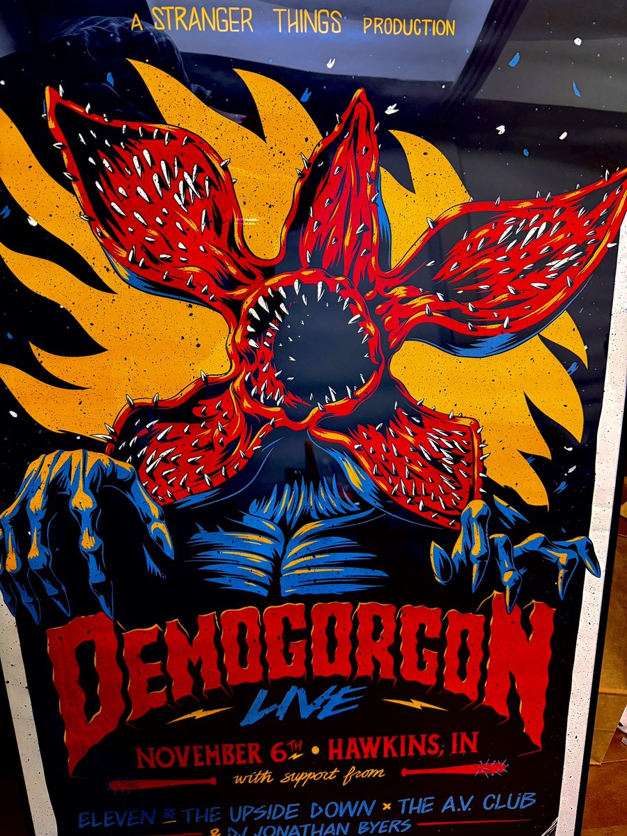 ストレンジャーです。ポスター Amazon.co.jp: Trends International フレーム入りポスター