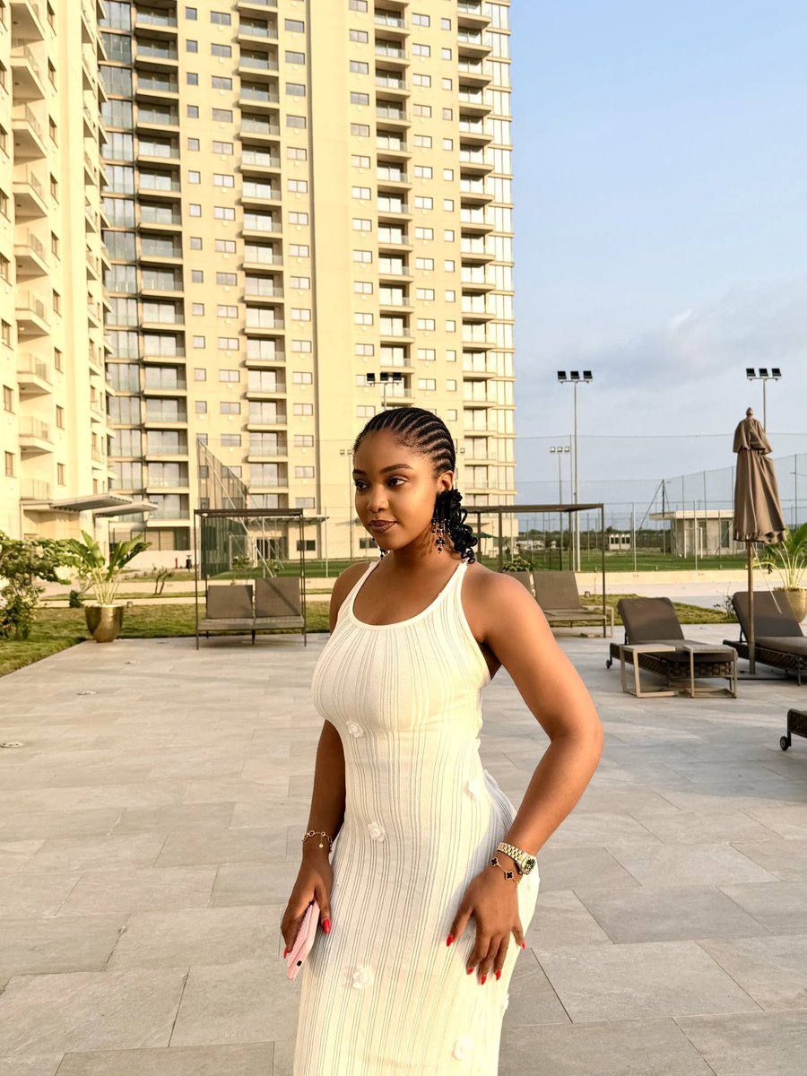 Rubyokezie's tweet photo. Great things are coming for me in 2026 https://t.co/vzPiRsYajP