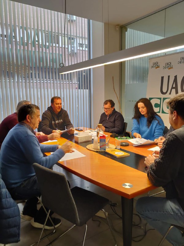 Reunidas con <a href="/UAGA_COAG/">UAGA-COAG Aragón</a>  para escuchar las propuestas del sector agrario y analizar la situación actual en Aragón. "Es hora de legislar para quienes producen alimentos sostenibles y frenar los intereses especulativos", <a href="/marta_abengo/">marta abengochea 🔻</a> 

👀Léelo en la web🗞️
iuaragon.com/abengochea-es-…