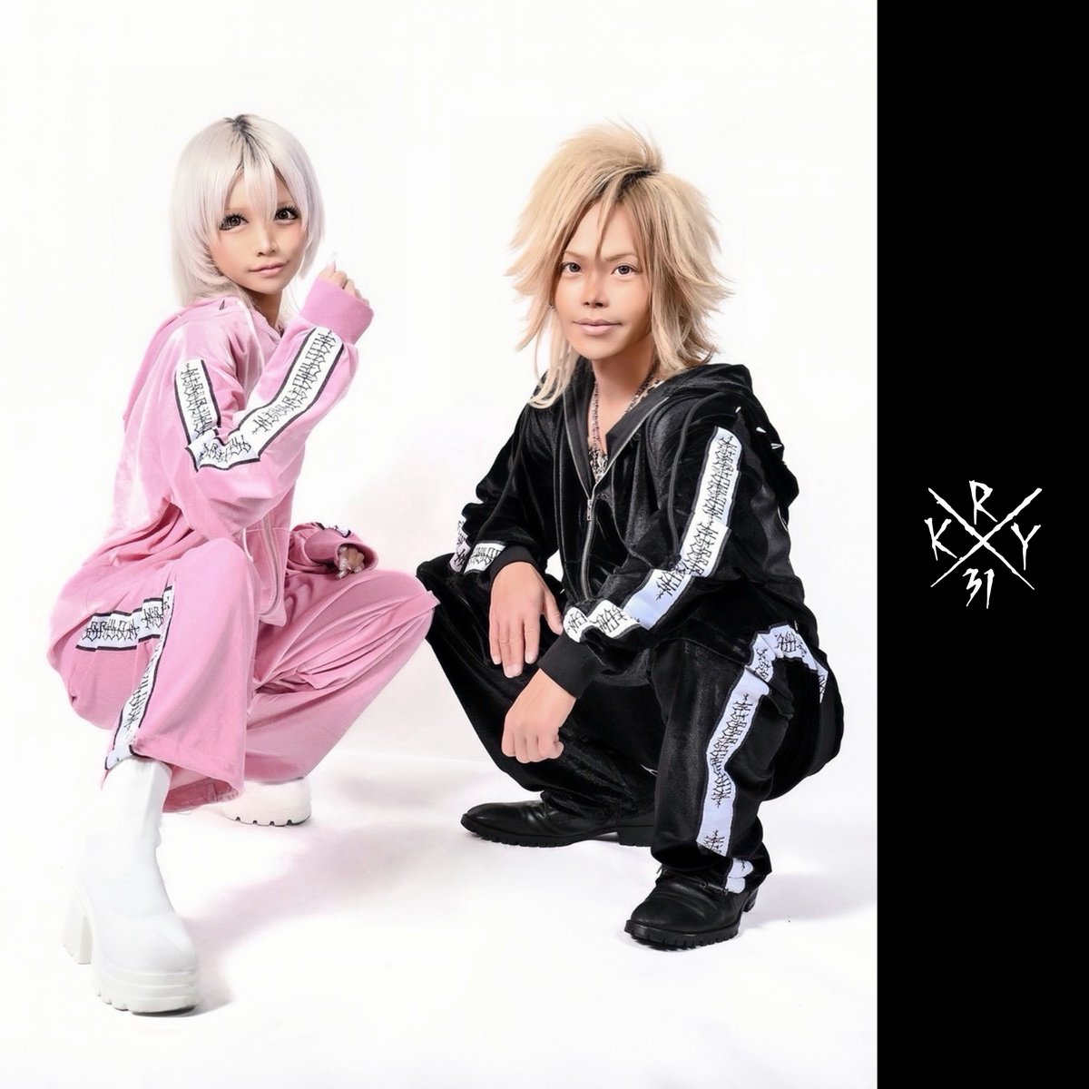 希少⭐︎新品未使用　レイダース　ベロアジャージセットアップ adidas】Originals 'adicolor 70s' ベロア トラックスーツ ♪ (adidas