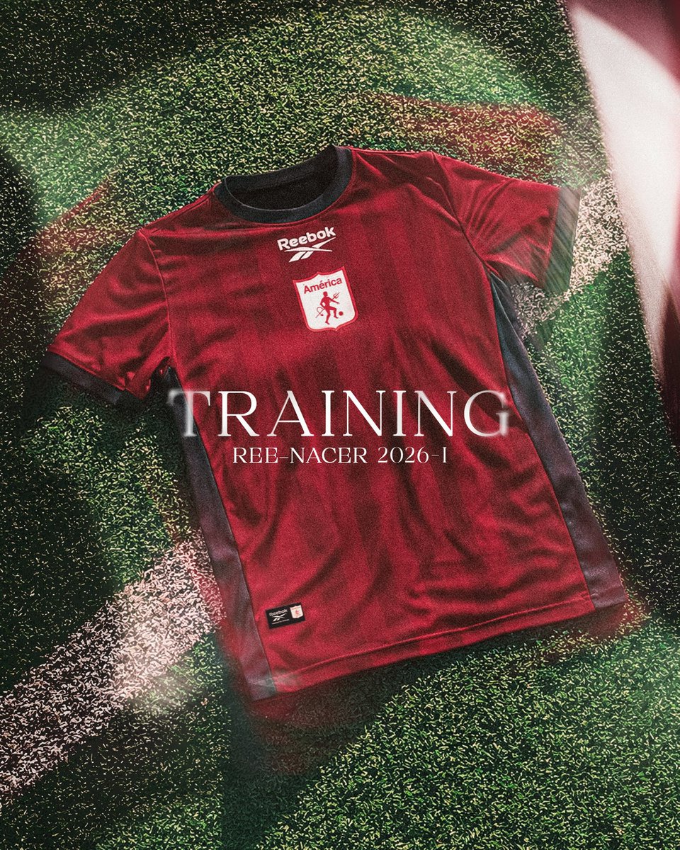 CasacaEscarlata's tweet photo. Buen arranque de Reebok con las camisetas de entrenamiento 😍 https://t.co/GptVI91r5x