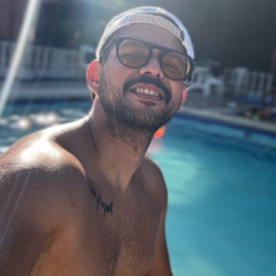 ESTEPABLO13's tweet photo. #NuevaFotoDePerfil https://t.co/q9q2clfYbQ