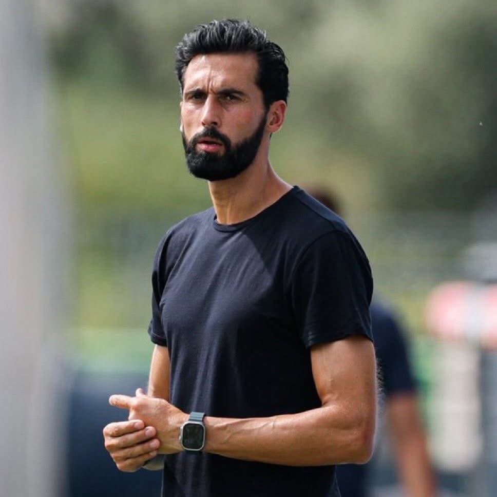 Insider Real tweet media