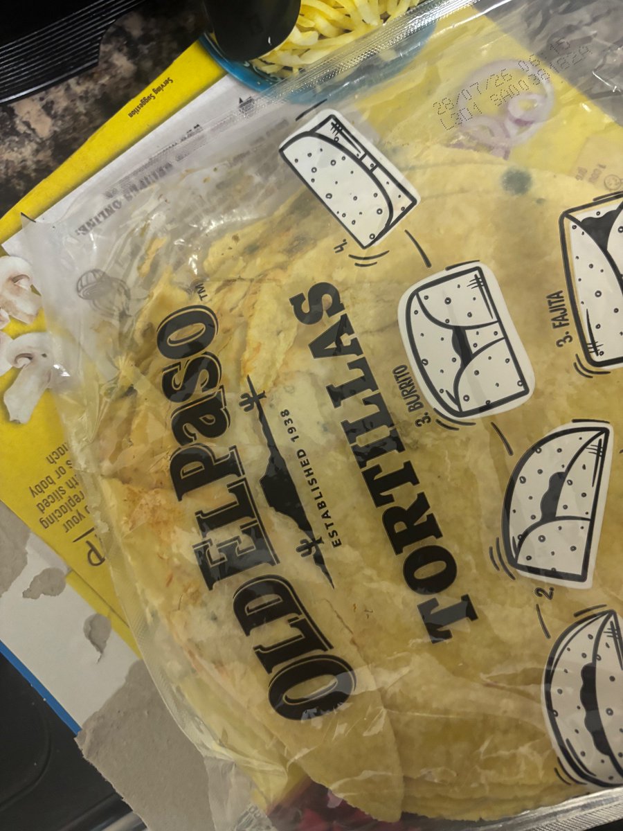 Laura Cox 🌈 tweet media