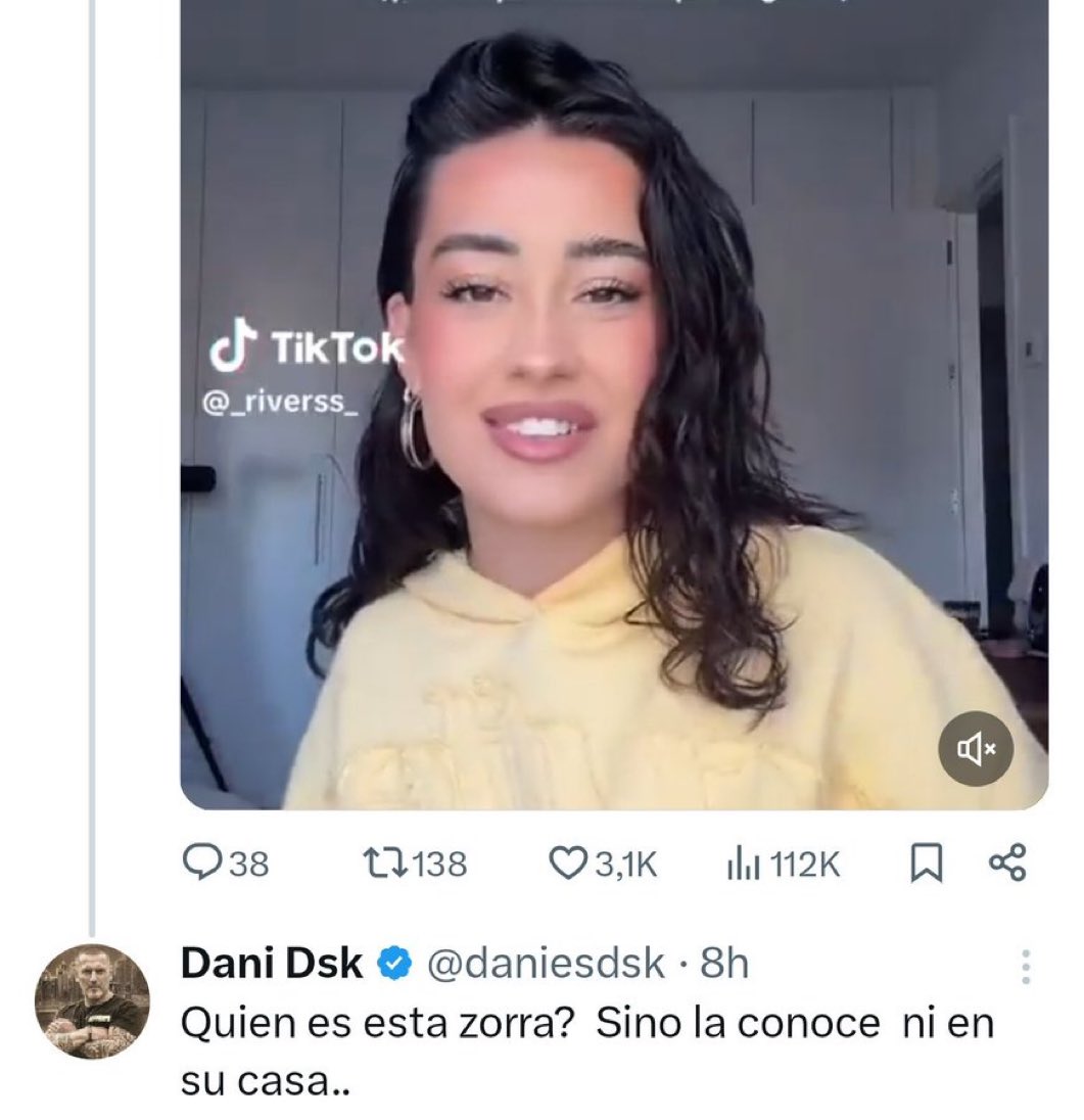 MalaMalamente's tweet photo. Una influencers de 23 años, con 10 millones de seguidores, con carreras universitarias, participa en debates políticos y en una mujer muy inteligente. Tu eres un nazi caja dientes, cincuentón, pajillero, que no sabe ligar más de tres palabras sin escupir la pantalla, cortito de entendederas y conocido por dártelas de macho alfa, pero a la primera pedrada te escondes detrás de la policía, mongolo.