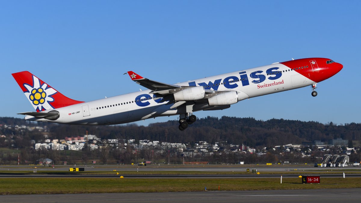 AvDelphi_images's tweet photo. A340-313 #AvDelphi #HBJMF #Airbus #A340313 #ZURICHAIRPORT #EDELWEISSAIR #EdelweissAir #ZurichAirport @Edelweiss_Air @zrh_airport https://t.co/wmyzb023hU