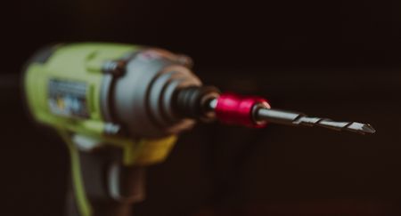Ruwag's tweet photo. Drill bits coming loose?

Learn why it happens and how to fix it with our guide for safer, more reliable drilling.

Trusted by DIYers &amp; professionals across South Africa.

#Ruwag #RedefiningExpectations #ThePowerToCreate #DrillBits #DIY #ToolTips #FixItRight #SouthAfrica https://t.co/Rvm3IGxZGO