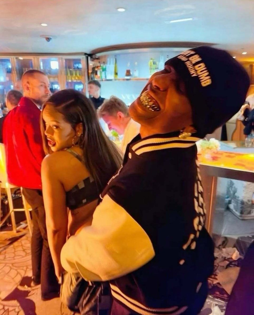 sex__joker's tweet image. 