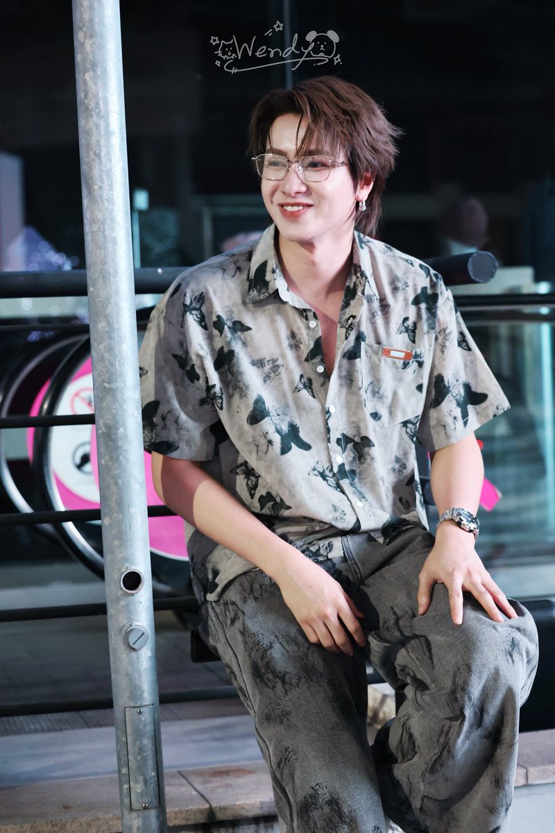 wendyleeeeeeee's tweet photo. 🐶✨

ใส่แว่นแล้วหล่อมากกก 🥹
💌

#smartcsnp 
#smartchisanupong 
#csnp_21 https://t.co/rFHyjAhoMt