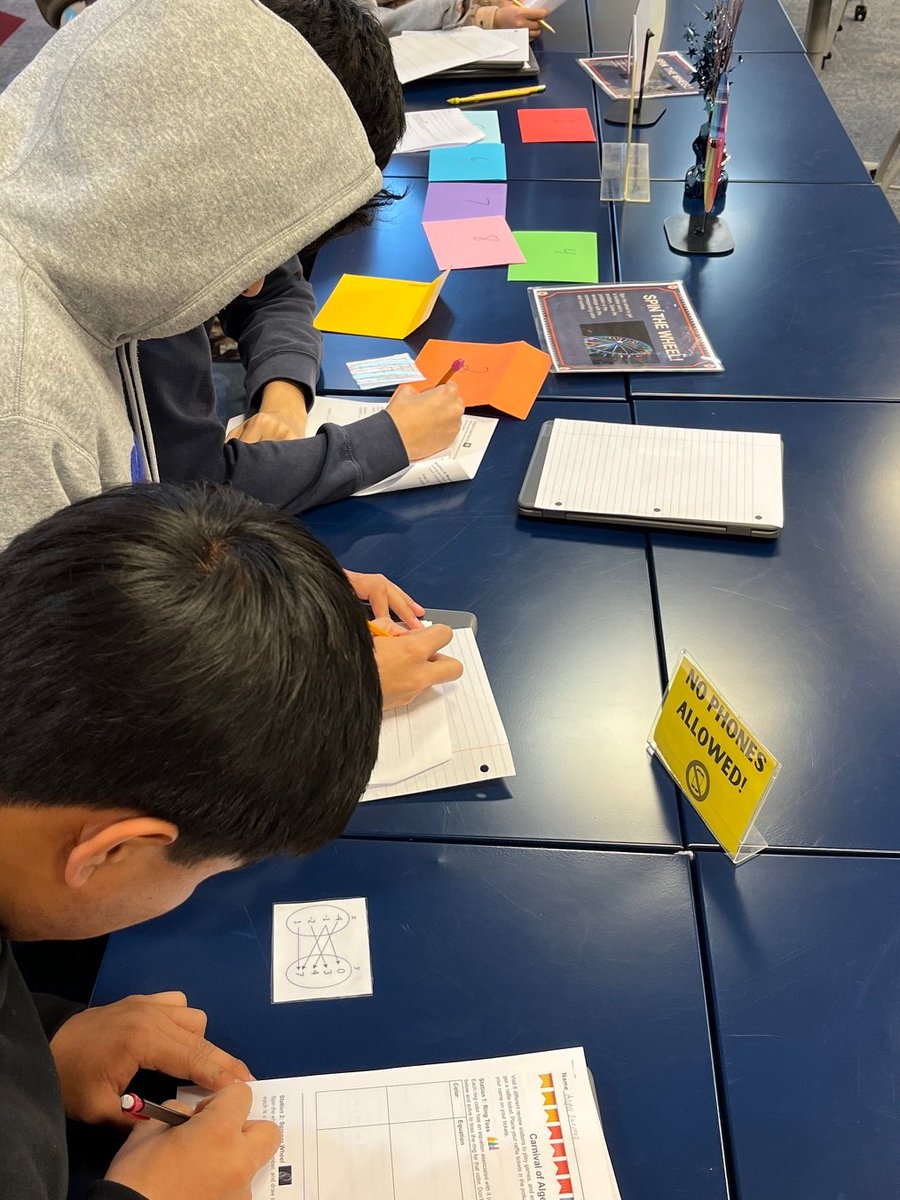 TDHS ReadsEverywhere tweet media